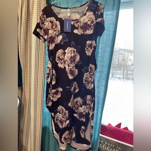 Piphany floral dress size small